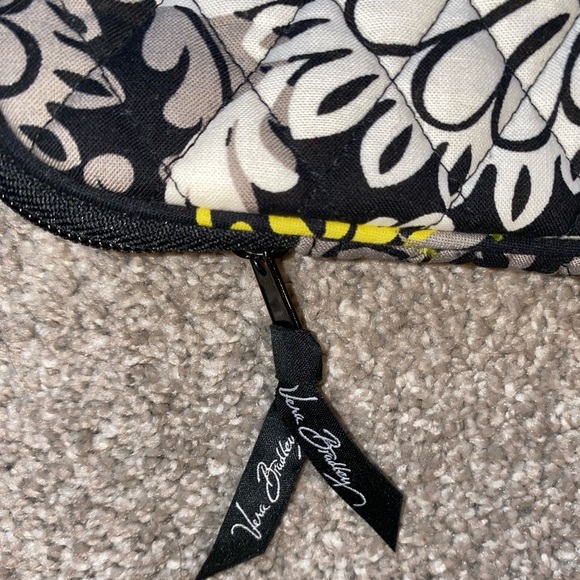 Vera Bradley Large Laptop case - Picture 5 of 6